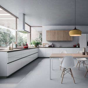 cucina moderna / impiallacciata in legno / in quercia / in melamminico