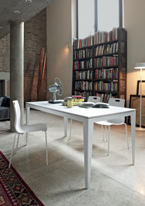 tavolo moderno / in vetro / in legno laccato / in ceramica