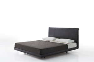 letto standard / doppio / moderno / in pelle