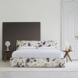 letto standard / matrimoniale / moderno / imbottito