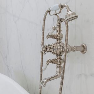 miscelatore da doccia / per vasca / da parete / in metallo cromato