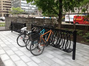 rastrelliera per biciclette in alluminio / per spazi pubblici