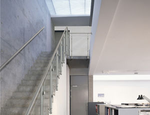 ringhiera da interno / in acciaio inox / a pannello in vetro / per scala