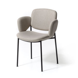 sedia da ristorante design scandinavo / imbottita / con braccioli / per bistrot