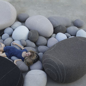 pouf design originale / in schiuma / in lana / tondo