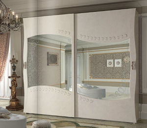 armadio in stile / in legno / in legno laccato / a porte scorrevoli
