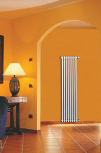 radiatore ad acqua calda / in alluminio / moderno / verticale