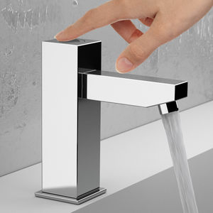 rubinetto per lavabo / da appoggio / in ottone cromato / elettronico