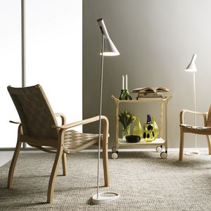 poltrona design scandinavo / in faggio / in quercia / in pelle