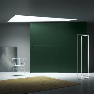 armadio moderno / in legno laccato / in frassino / a porte scorrevoli