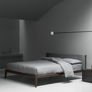 letto matrimoniale / moderno / con testiera imbottita / in tessuto