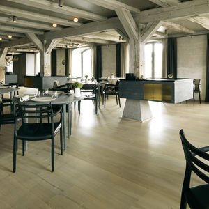 parquet massiccio / da incollare / inchiodato / in quercia