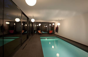 piscina interrata / in calcestruzzo / da esterno / da interno
