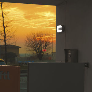 applique moderna / da esterno / in policarbonato / LED