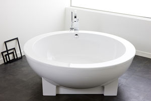 vasca da bagno da appoggio / tonda / in acrilico
