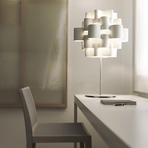 lampada da tavolo / moderna / in metallo verniciato / in tessuto