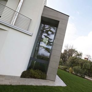 finestra ad anta ribalta / fissa / in legno / in alluminio