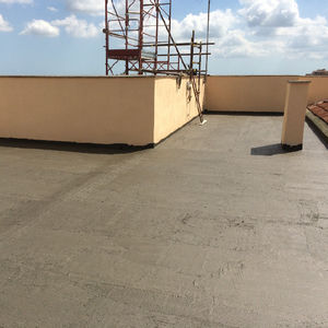 sistema impermeabilizzante in elastomero / per tetti piani / per balcone / liquido