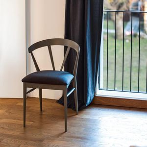 sedia moderna / imbottita / impilabile / in tessuto