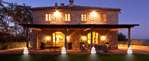 lampada con piede / design originale / in polietilene / da esterno