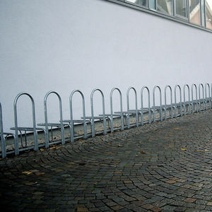 rastrelliera per biciclette in acciaio galvanizzato / per spazi pubblici / con sistema di sicurezza
