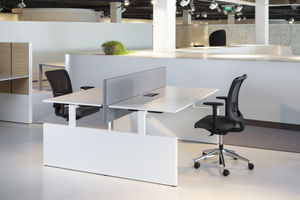 scrivania per open space / in legno / in laminato / moderna