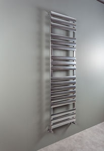 radiatore scaldasalviette ad acqua calda / elettrico / in metallo / moderno