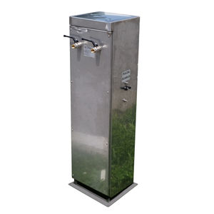colonna di distribuzione di acqua / in acciaio inox / fissa