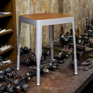 sgabello moderno / in pelle / in alluminio / contract