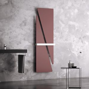 radiatore scaldasalviette ad acqua calda / elettrico / in metallo / moderno