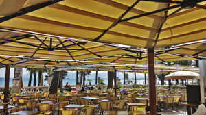 ombrellone quadruplo / contract / in iroko