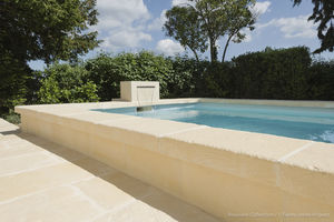 bordo di piscina in calcestruzzo