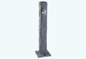 fontana pubblica / moderna