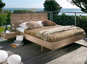 letto standard / matrimoniale / moderno / con comodini