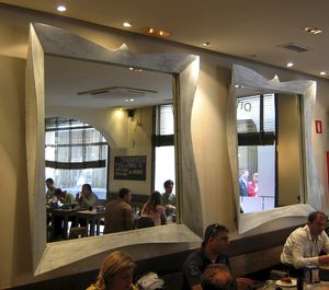 specchio a muro / da terra / sospeso / design originale