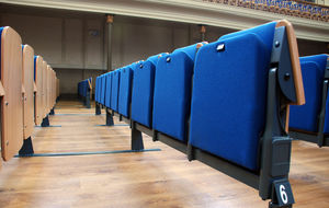 poltrona per auditorium moderna / in tessuto / per teatro