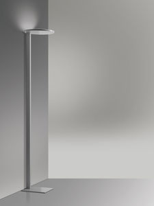 lampada da pavimento / moderna / in metacrilato / in ghisa di alluminio