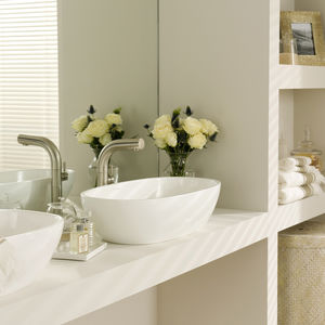 lavabo da appoggio / ovale / in resina / in pietra calcarea