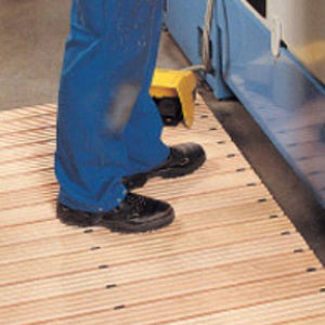 grigliato in faggio / per passerella industriale / antiscivolo / di sicurezza