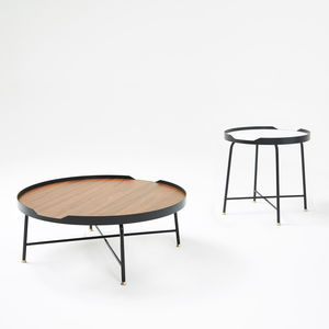 tavolino basso moderno / impiallacciato in legno / in metallo verniciato / in ottone spazzolato