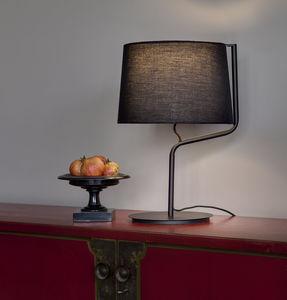 lampada da tavolo / design minimalista / in metallo / in tessuto