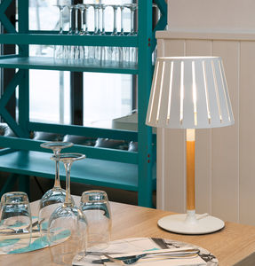 lampada da tavolo / moderna / in metallo / in legno