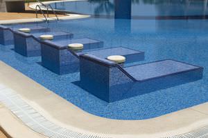 mosaico da interno / per piscina / da pavimento / in vetro