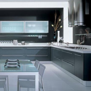 cucina moderna / in vetro / in laminato / laccata