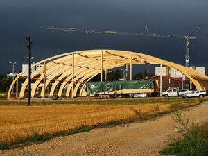 trave in legno lamellare / in legno massiccio / a sezione rettangolare / ad arco