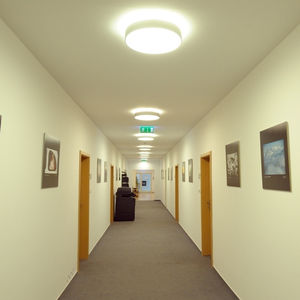 plafoniera moderna / tonda / in alluminio / LED