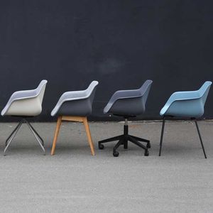 sedia visitatore moderna / con braccioli / imbottita / con base a stella