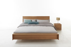 letto matrimoniale / moderno / con testiera / con illuminazione
