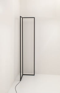 lampada da terra / design minimalista / in alluminio / in policarbonato