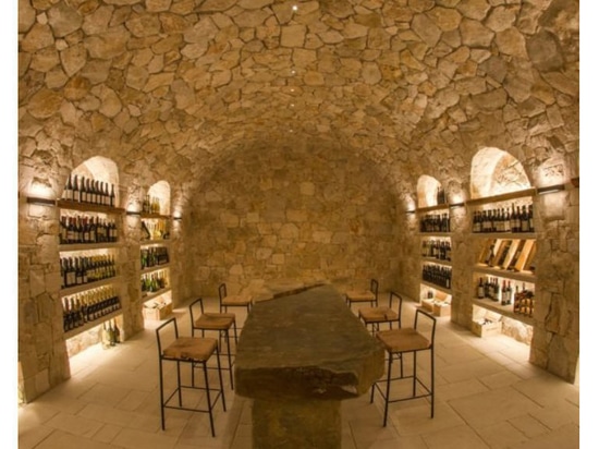 Illuminazione Per Cantina : Illuminazione scenografica per cantina privata